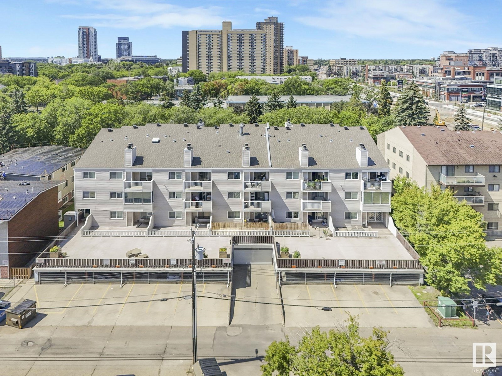 #402 10335 118 ST NW