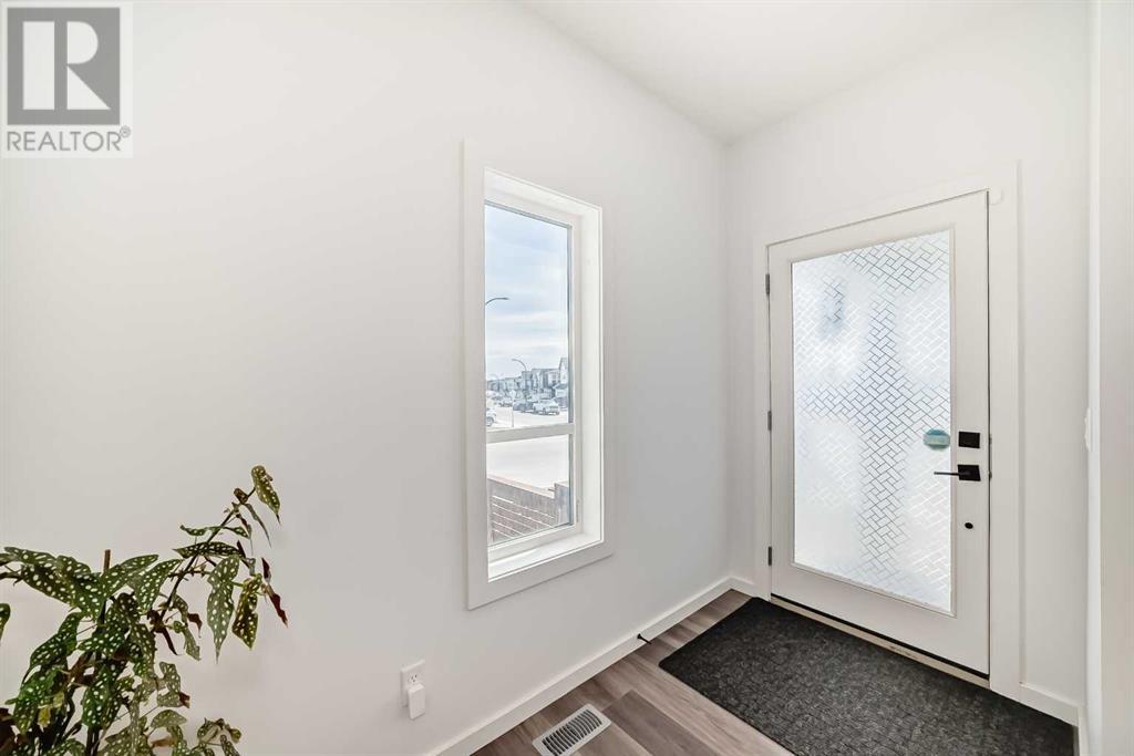 10 Lucas Terrace NW