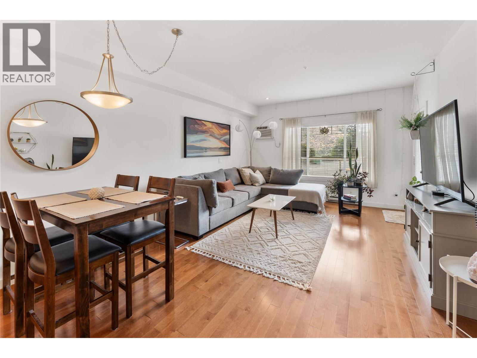 2120 Shannon Ridge Drive Unit# 102