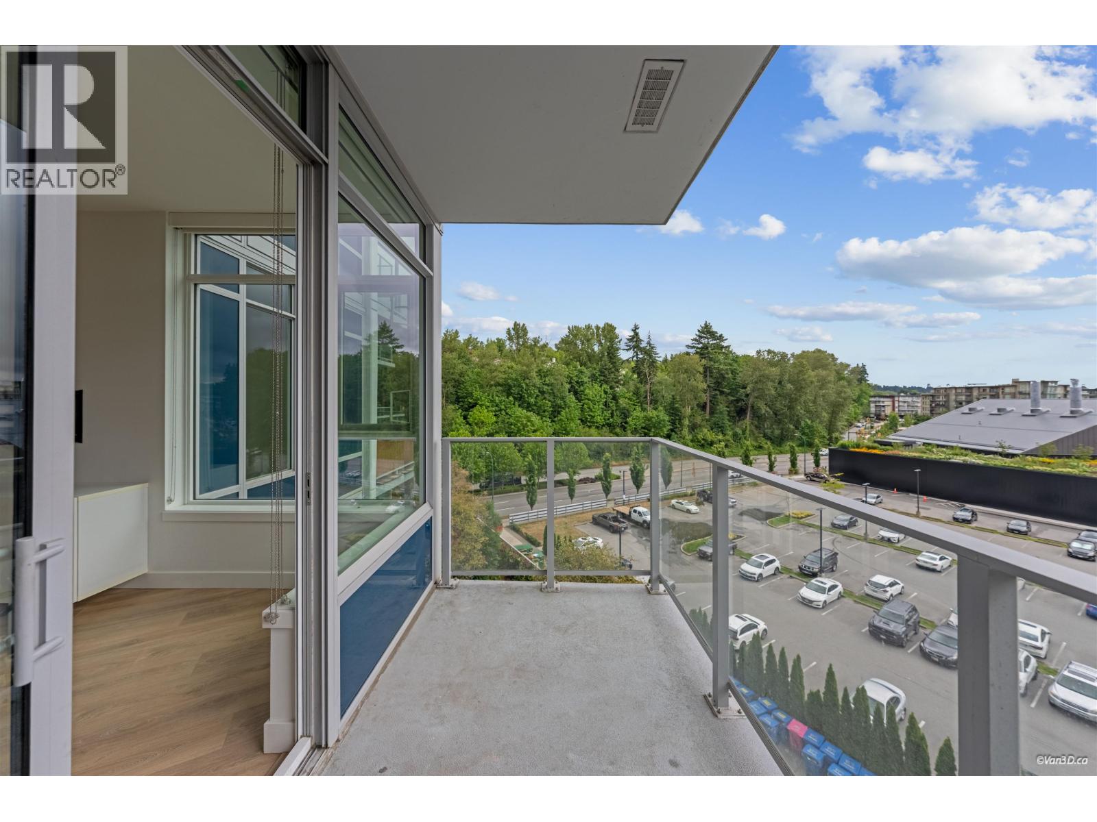 615 3557 SAWMILL CRESCENT