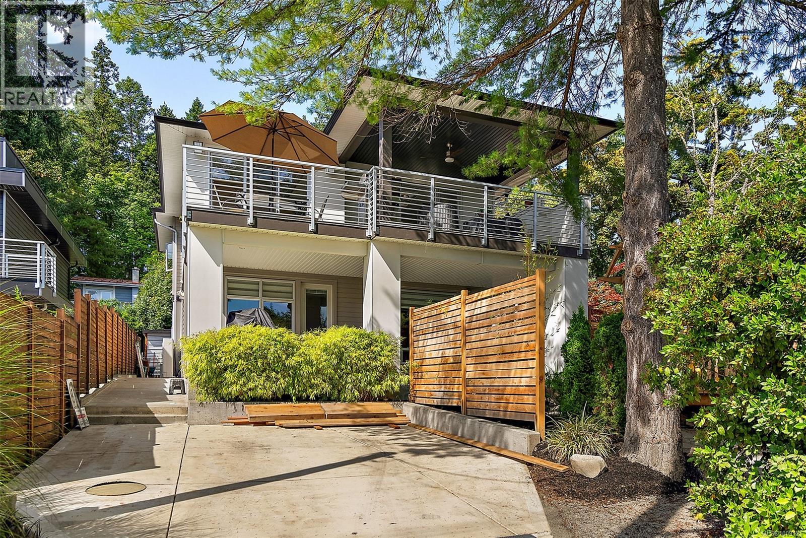 776 Harding Lane