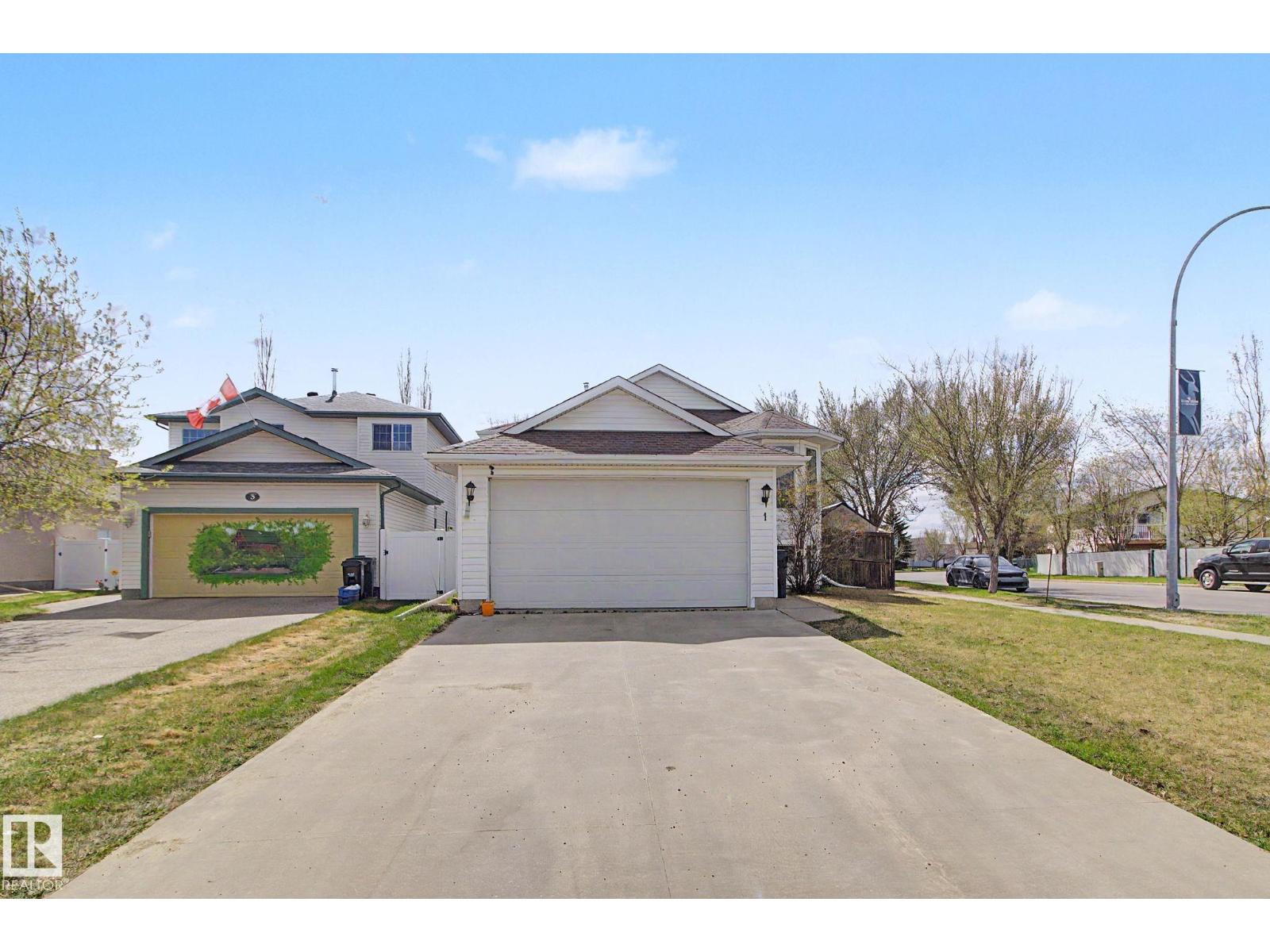 1 DEER PARK RD