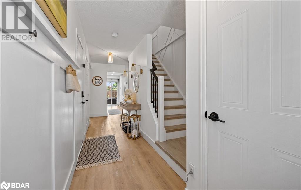 737 FAIRWAY Court