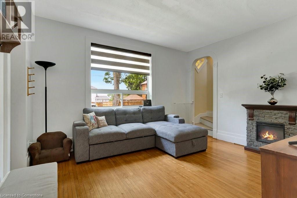 405 MARGARET Street