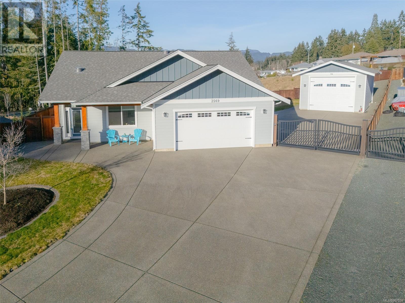 3569 Parkview Cres