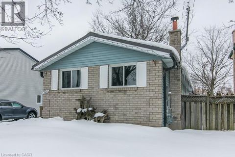 528 WHITELAW Road Guelph ON N1K1A2