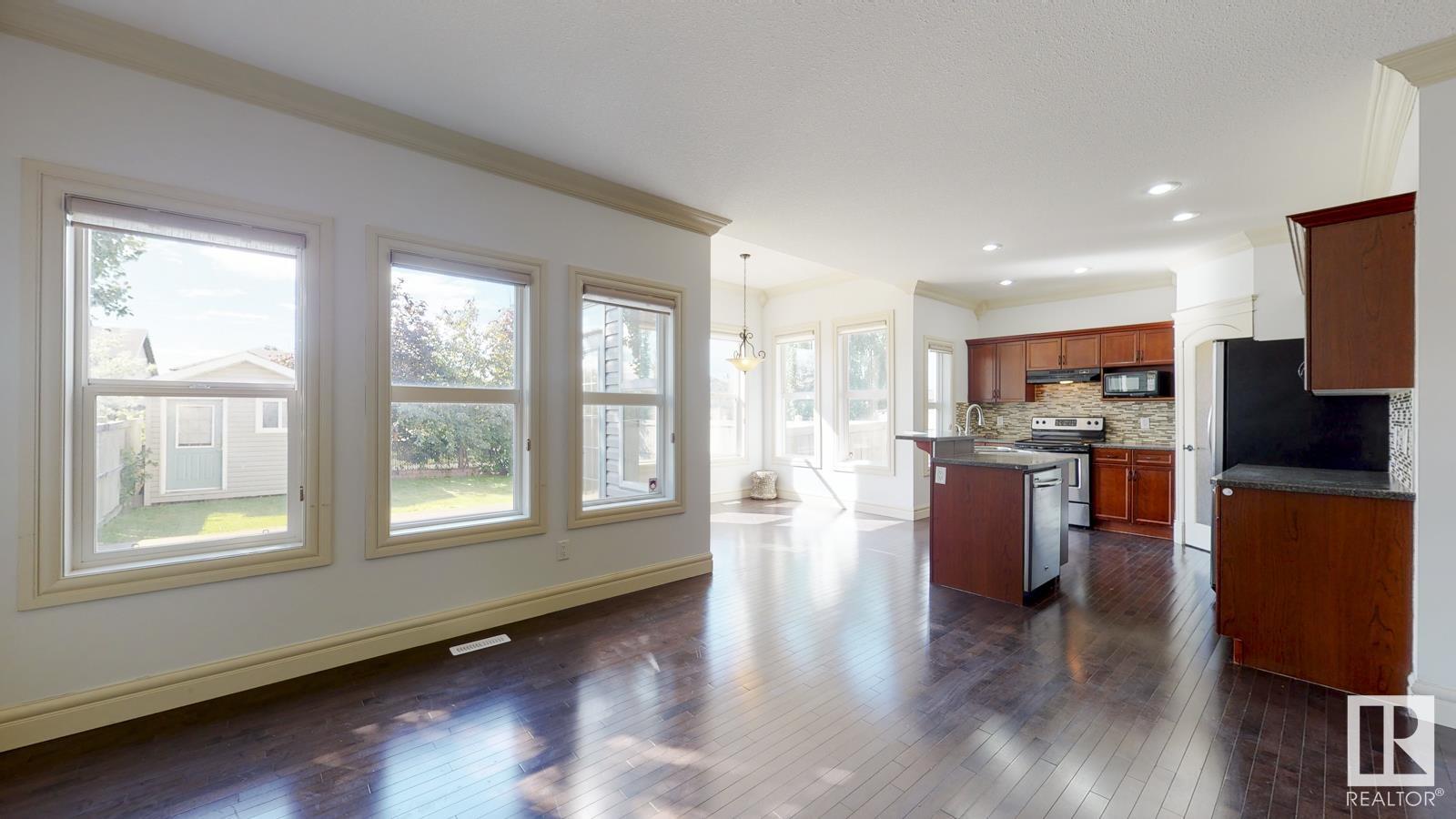 11713 13A AV SW SW