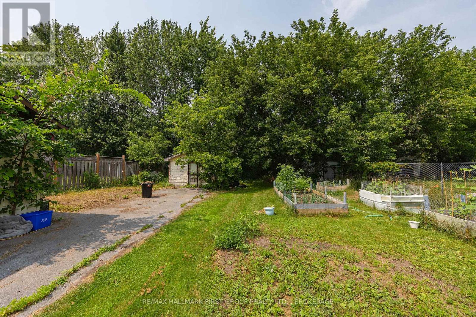 469 ABSALOM ROAD