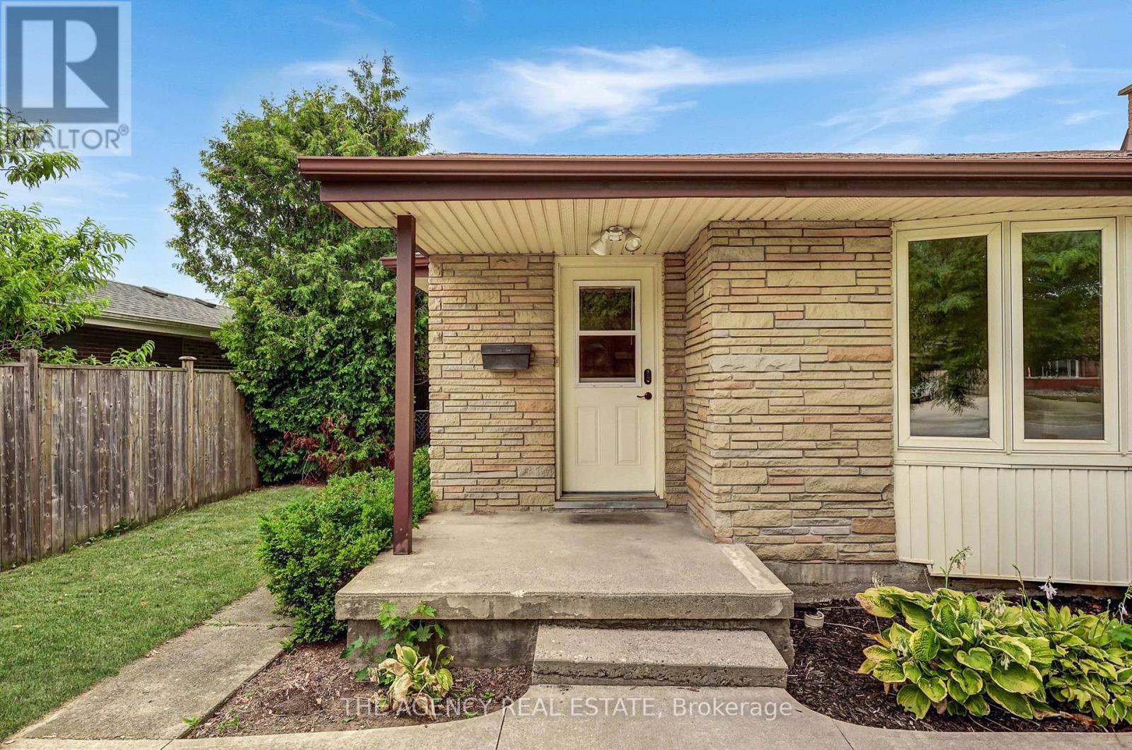 254 KING EDWARD AVENUE