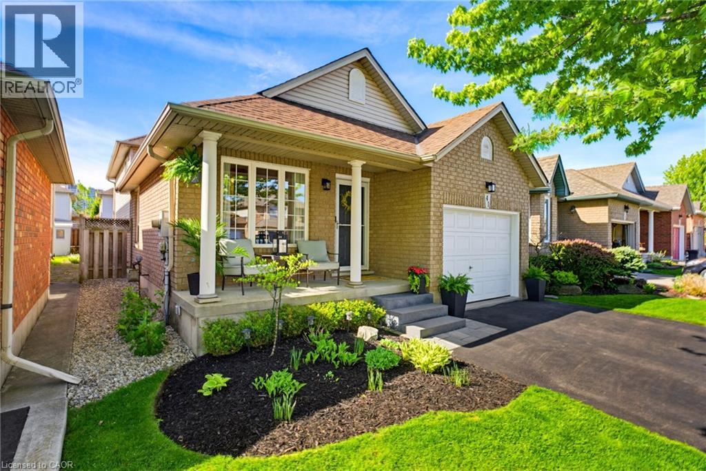 41 BRIAROSE Place