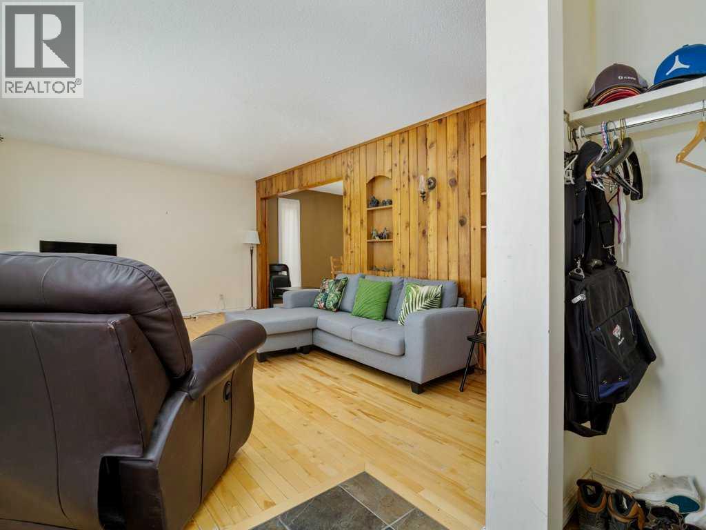 581 Broadview Street