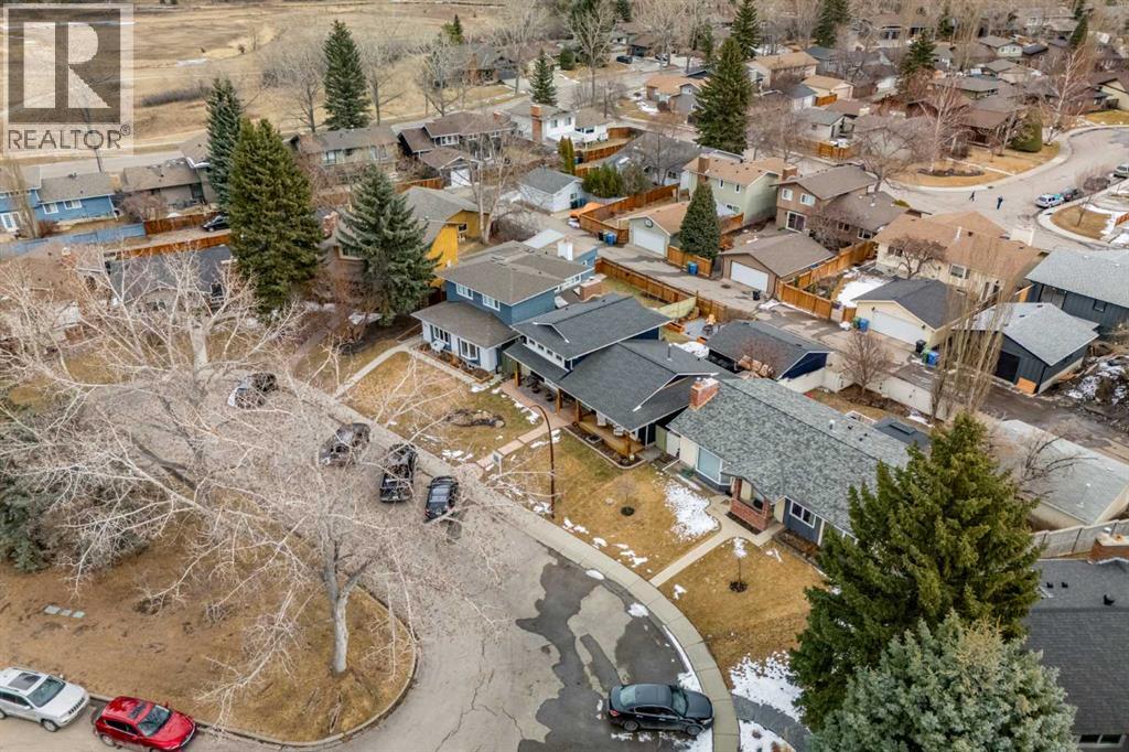 147 Midvalley Place SE