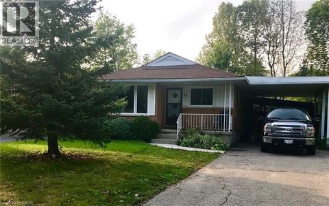 38 HIGH Street Waterloo ON N2L3X8