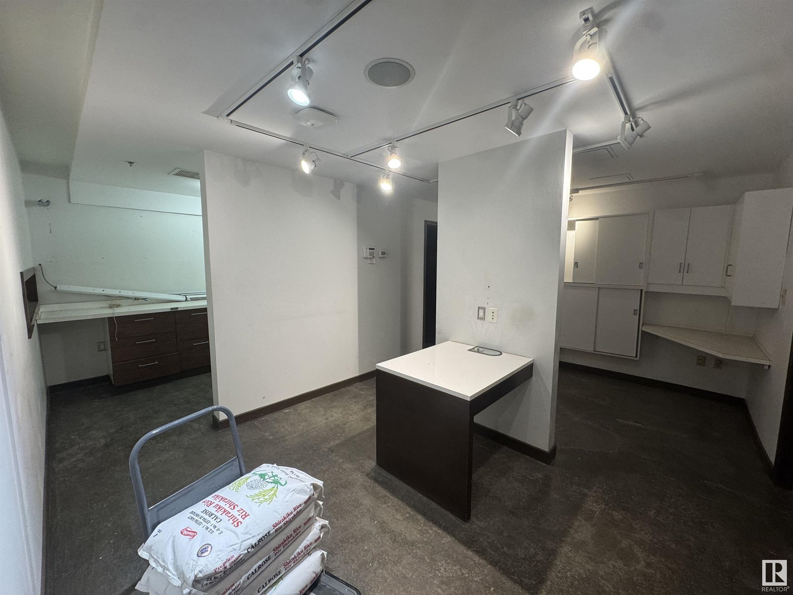 10724 82 AV NW