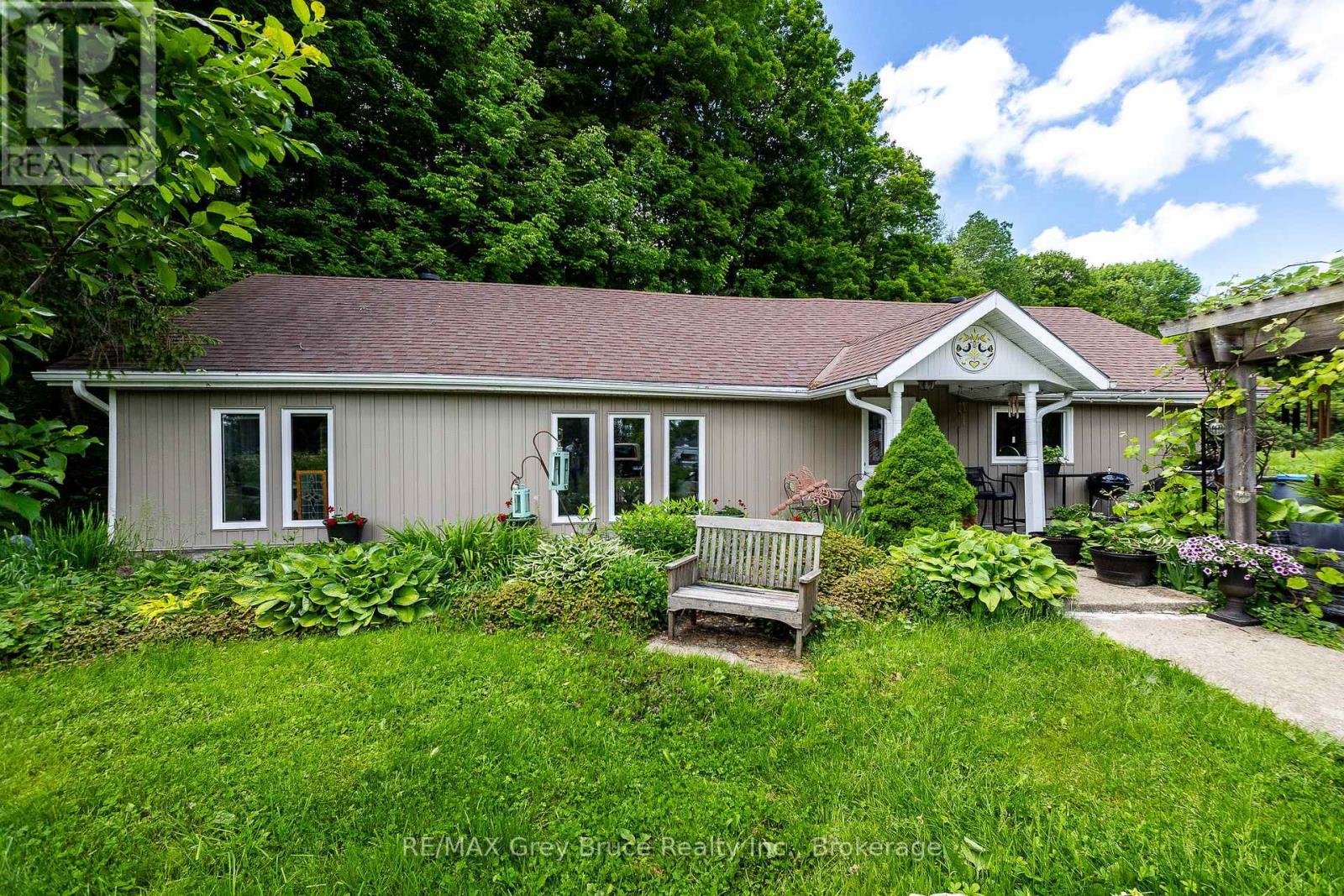 318588 GREY RD 1