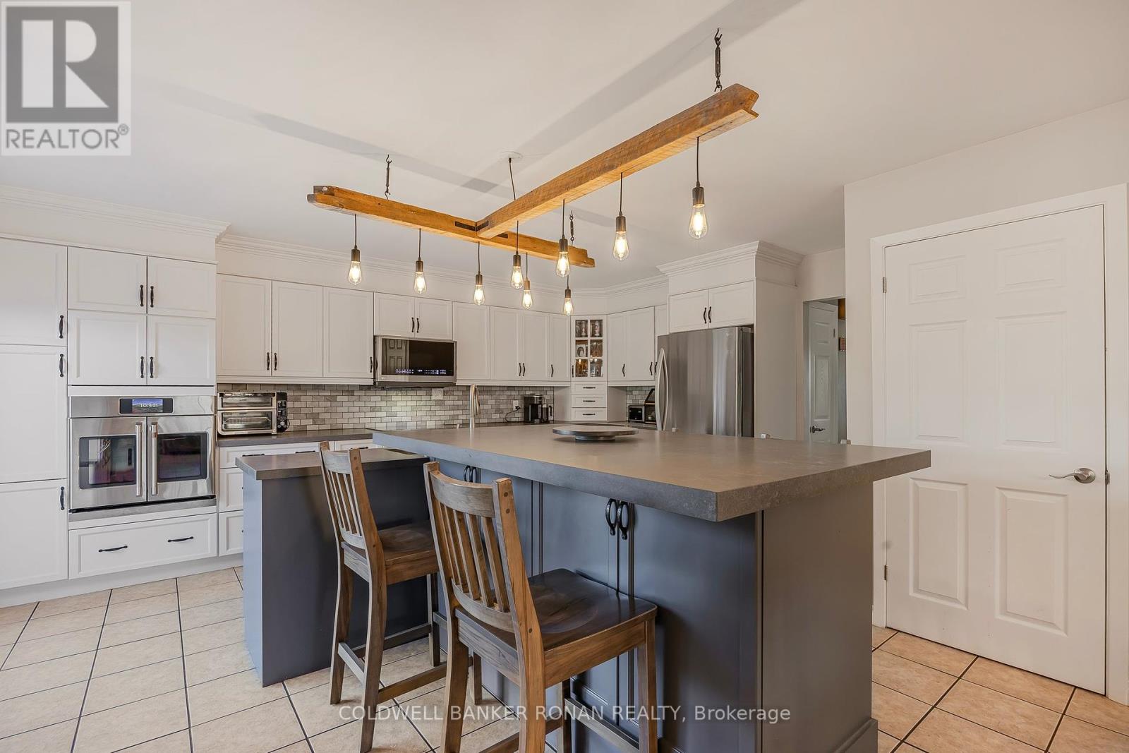 5735 CONCESSION RD 6