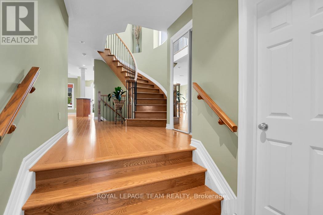 121 SORENTO STREET