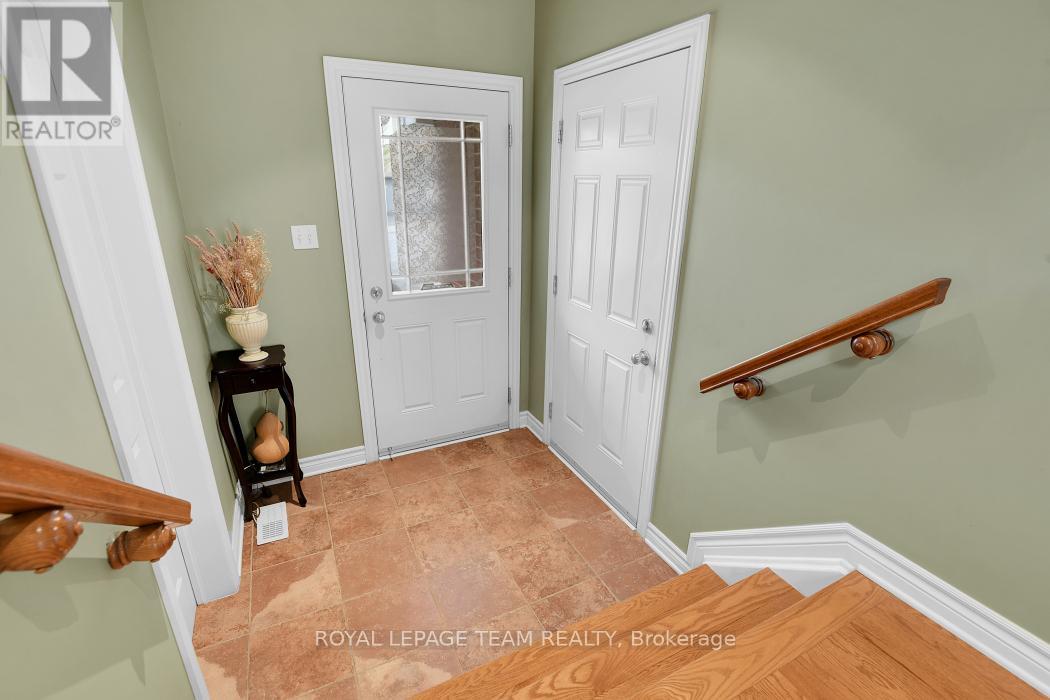121 SORENTO STREET