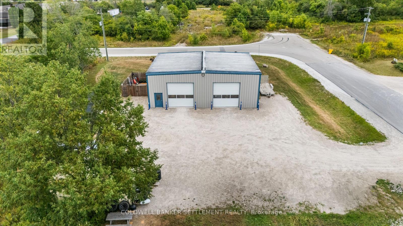 19 WARREN CRESCENT