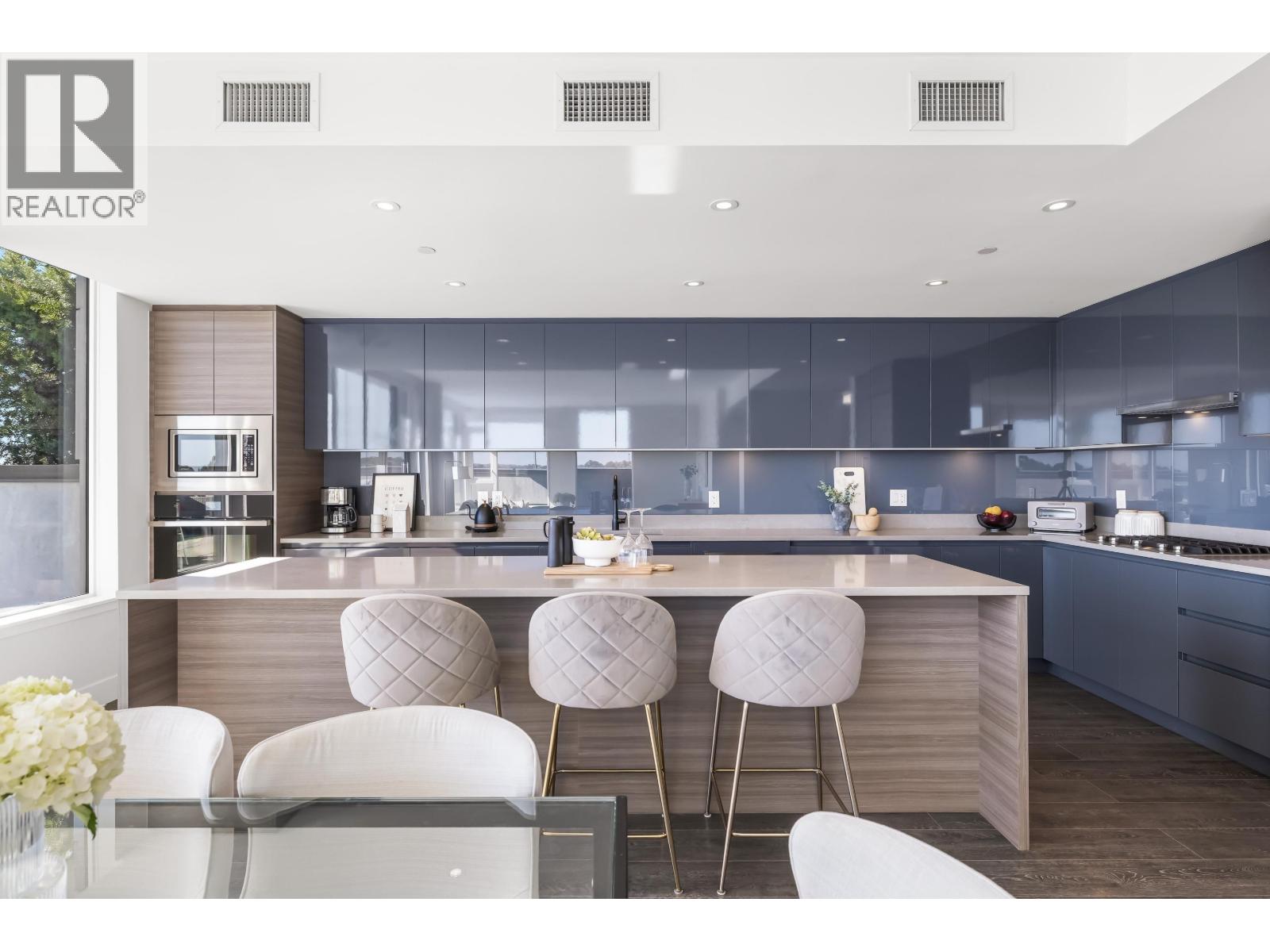 PH655 8575 RIVERGRASS DRIVE