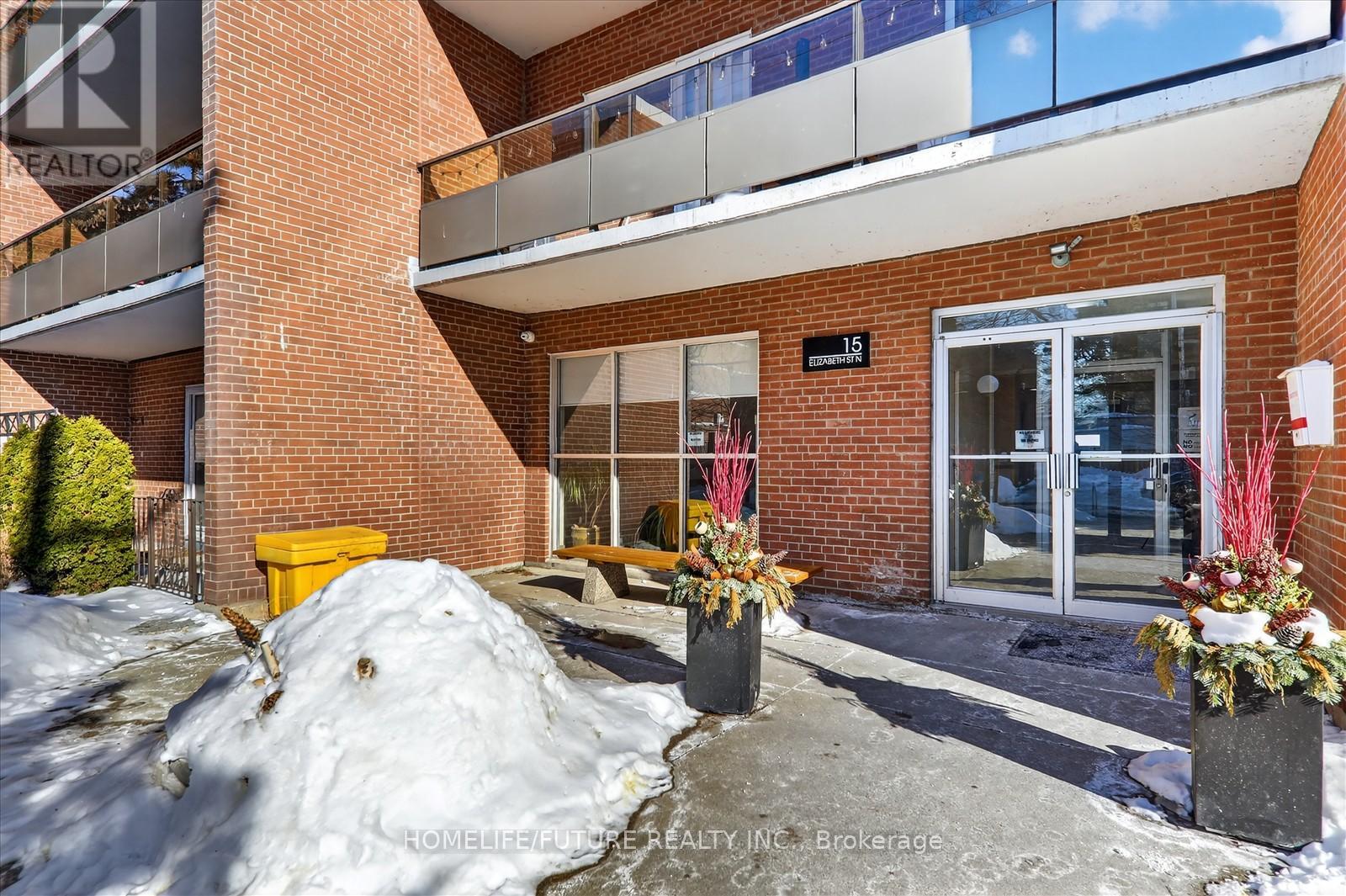 704 - 15 ELIZABETH STREET N