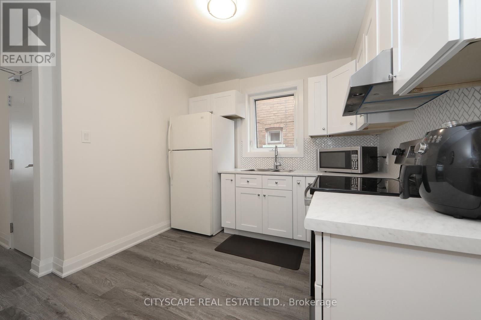 MAIN - 459 HOPEWELL AVENUE