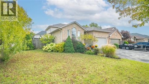 43 IDLEWILDE Lane Hamilton ON L0R1W0