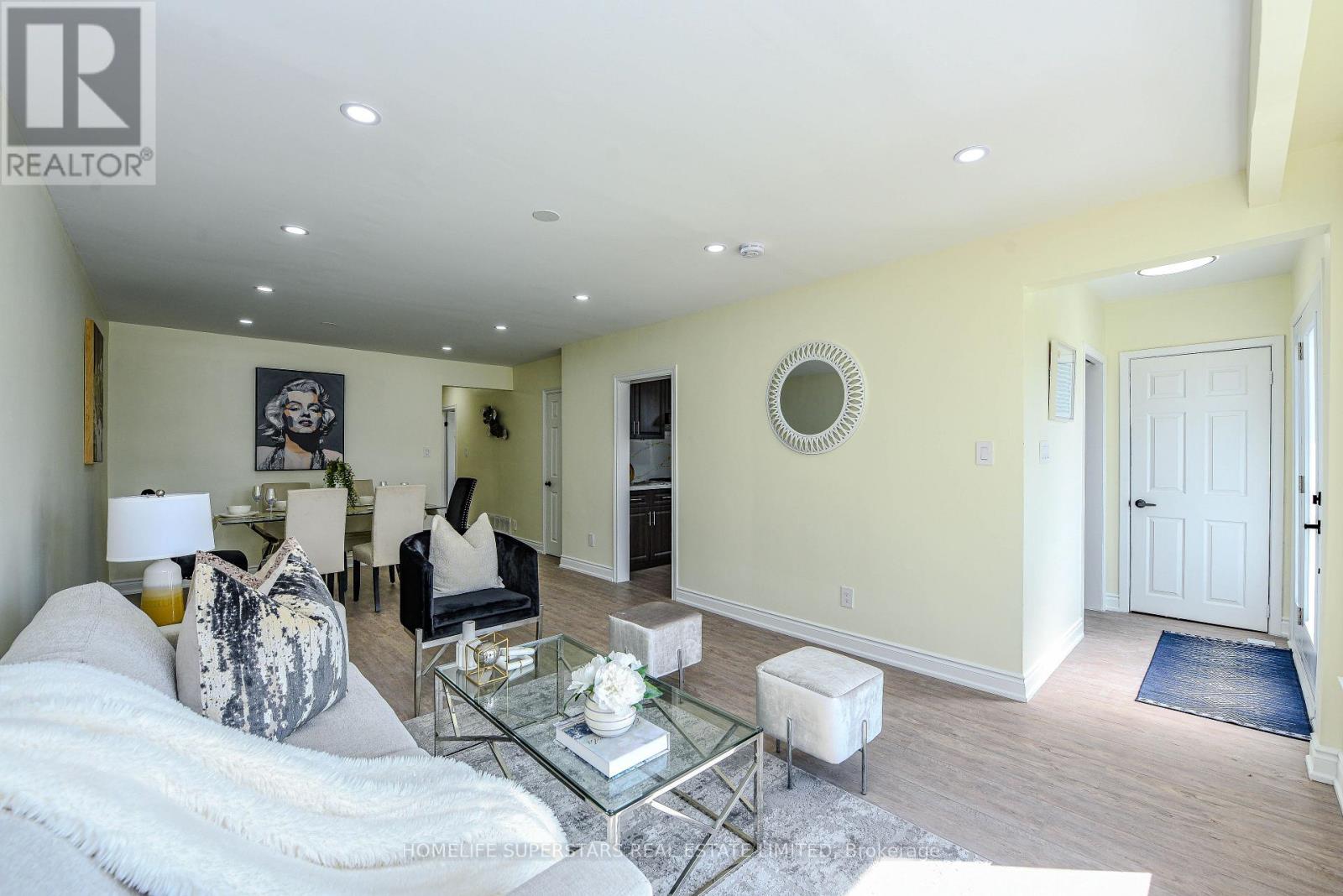 9 ALOMA CRESCENT