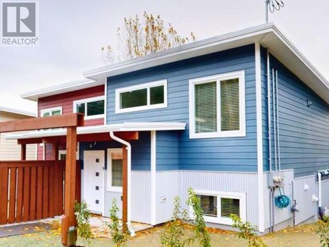 9-6730 CRANBERRY STREET Powell River BC V8A3Z4