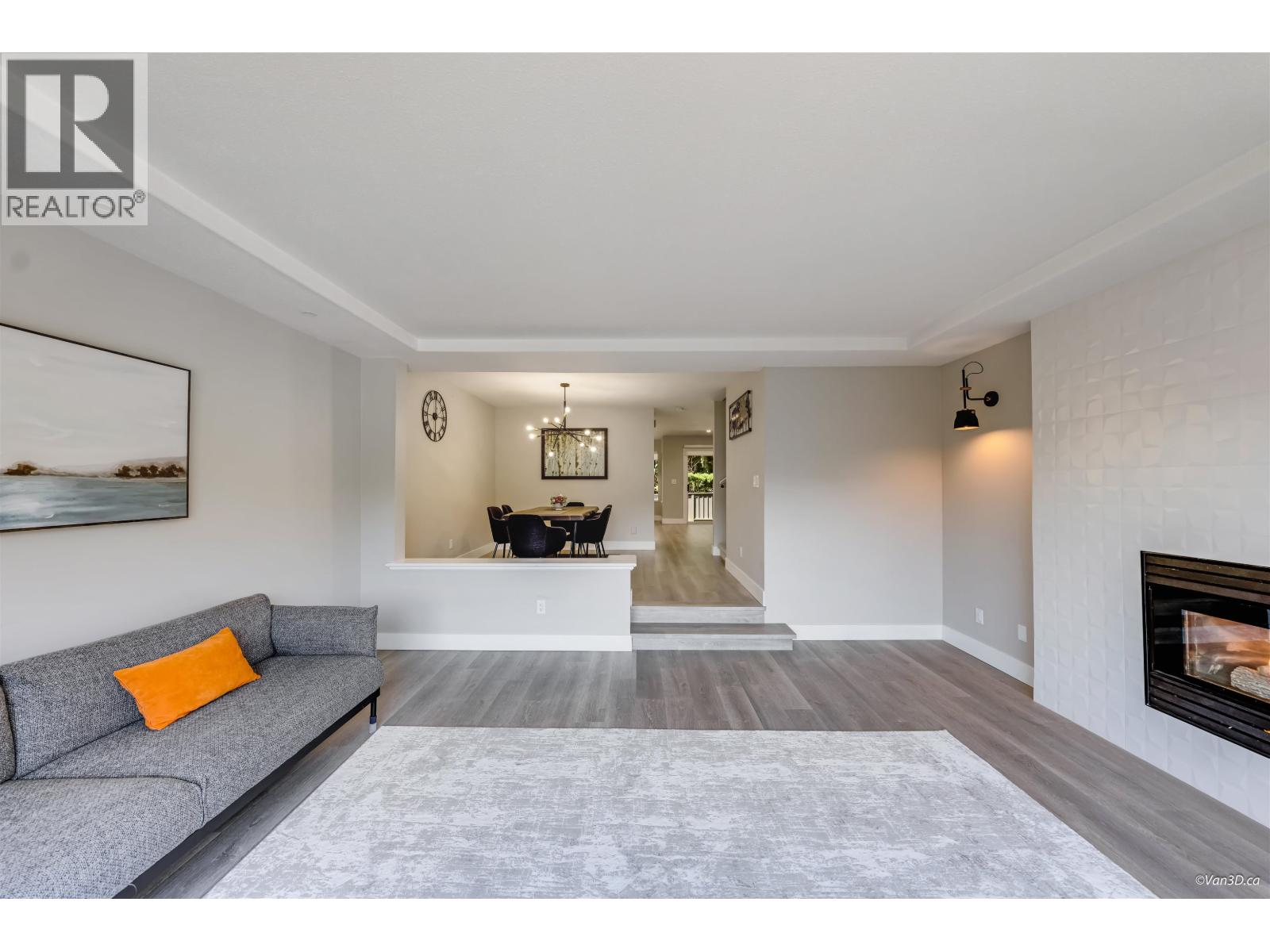 127 2998 ROBSON DRIVE