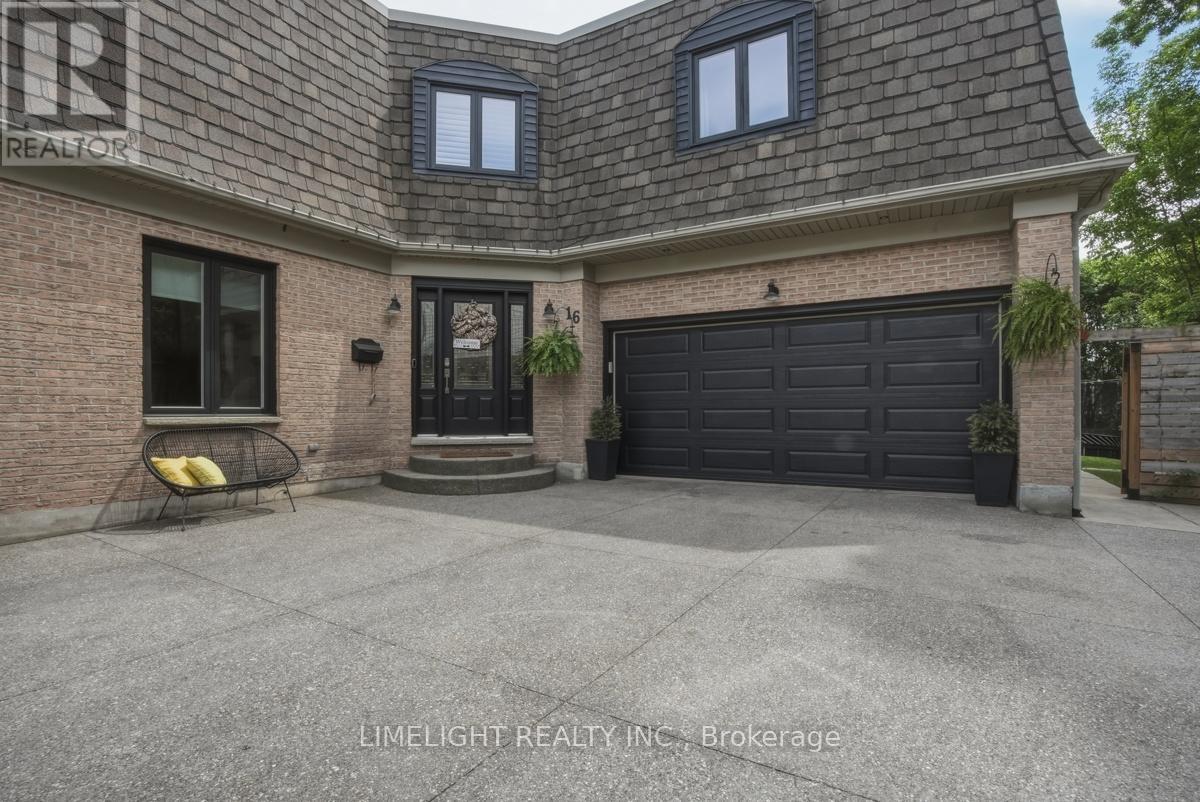 16 LINDBROOK COURT