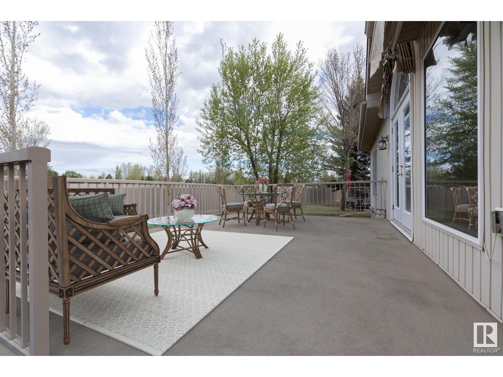 #4 925 PICARD DR NW