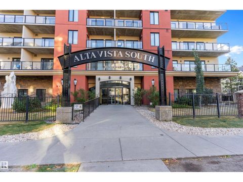 #702 10303 111 ST NW Edmonton AB T5K0C6