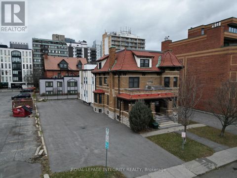 307 GILMOUR STREET Ottawa ON K2P0P7