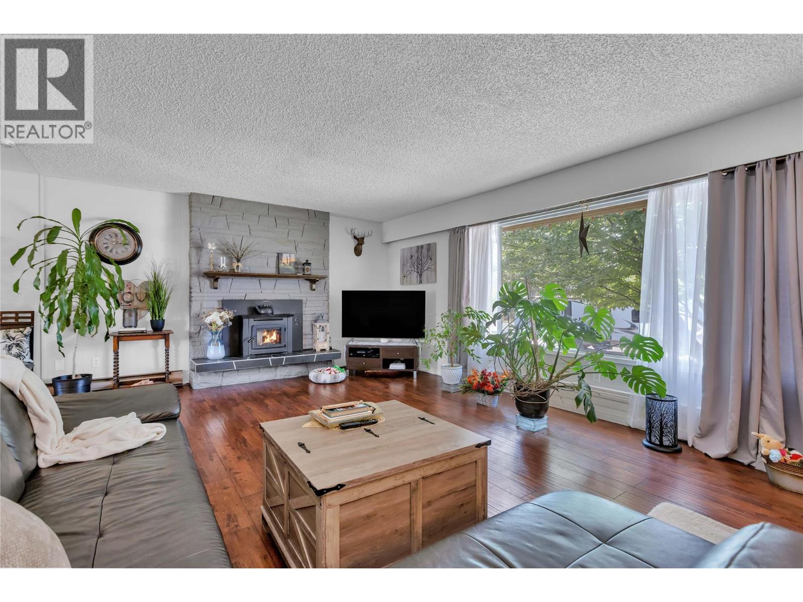 3259 St Amand Road