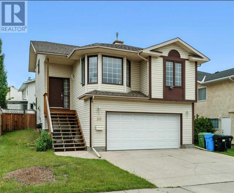 30 Macewan Ridge Place NW