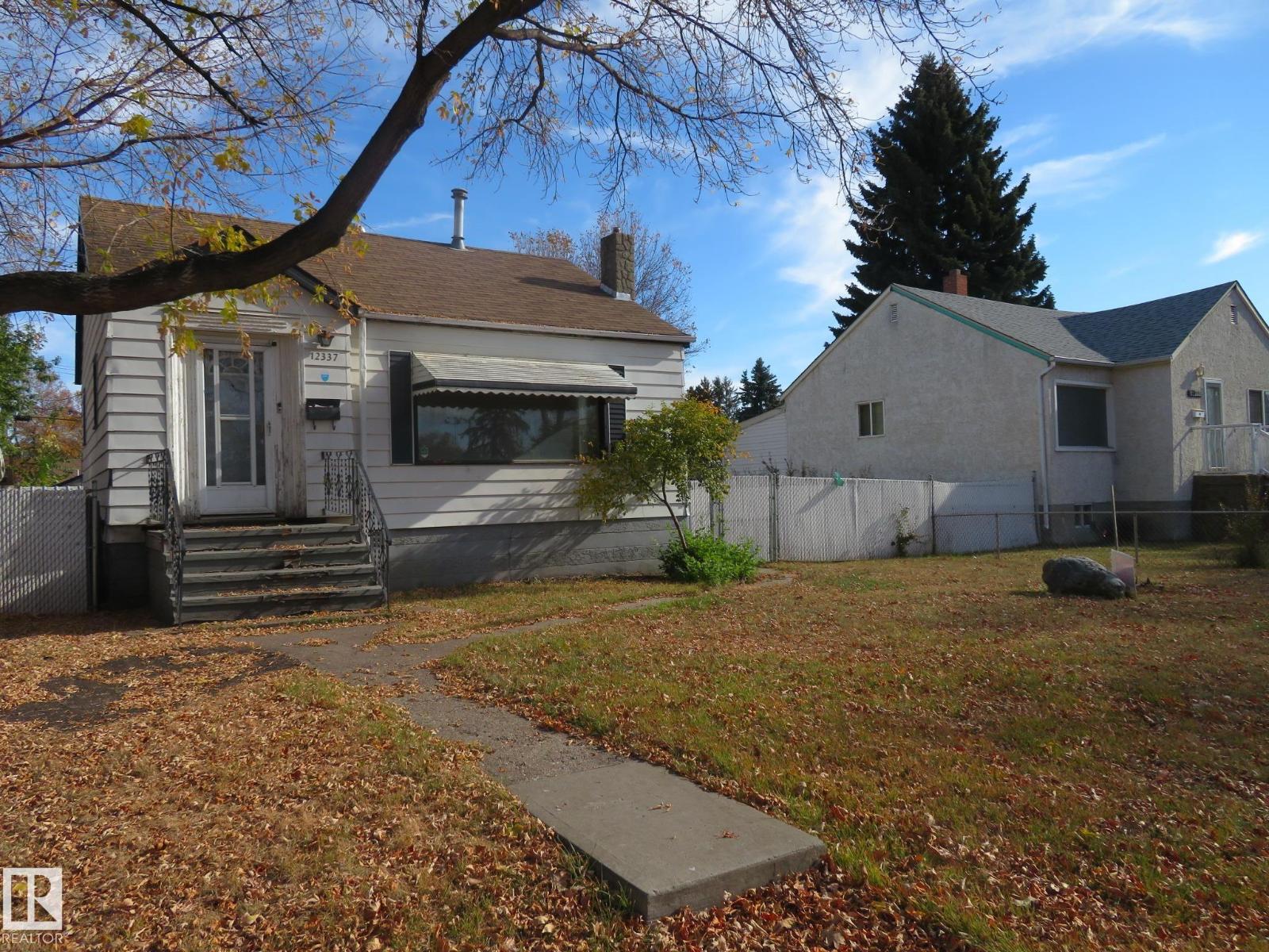 12337 87 ST NW
