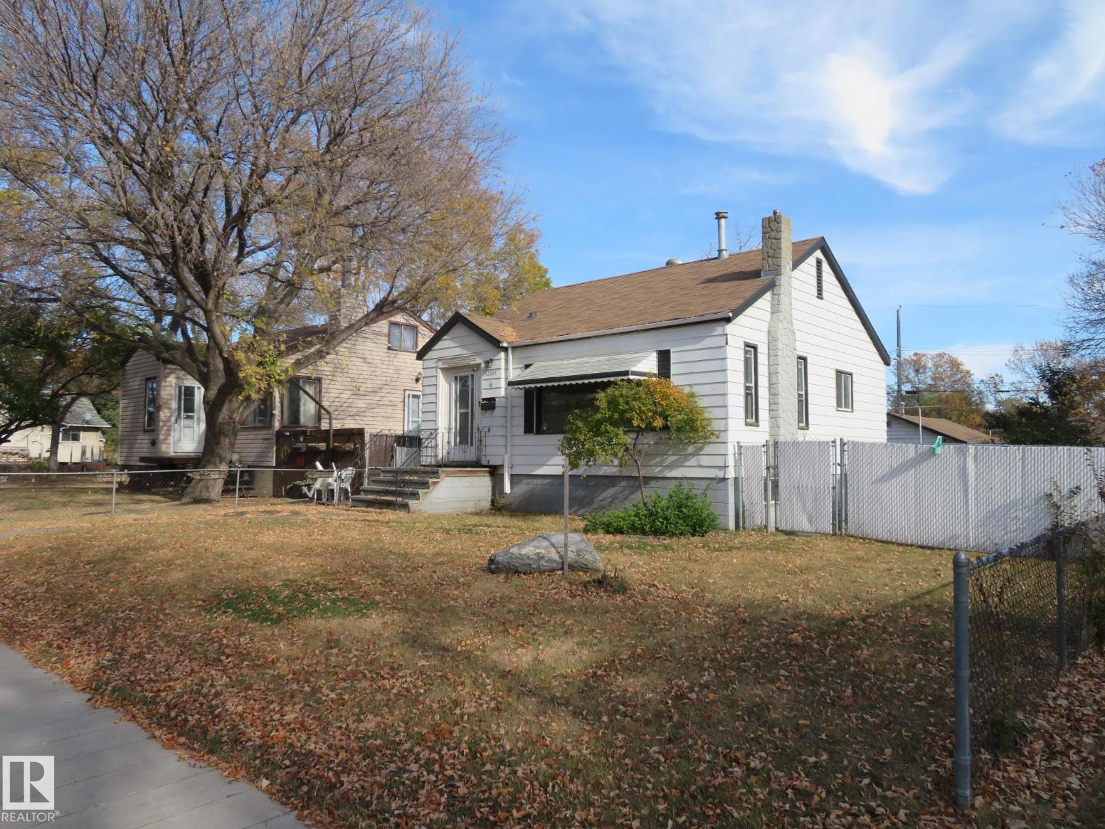 12337 87 ST NW