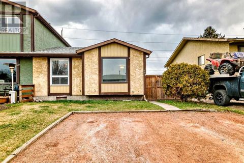 172 Doverglen Crescent SE Calgary AB T2B2P6