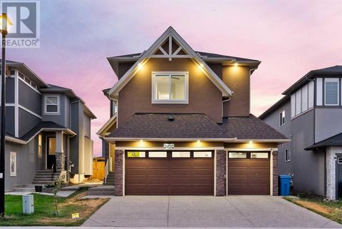 198 KINNIBURGH Crescent Chestermere AB T1X1Y2