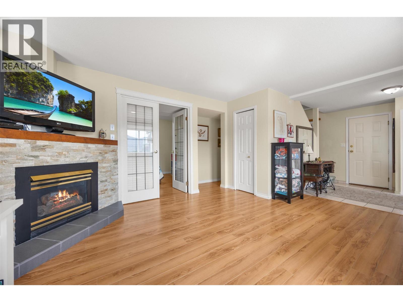 5288 Clarence Road