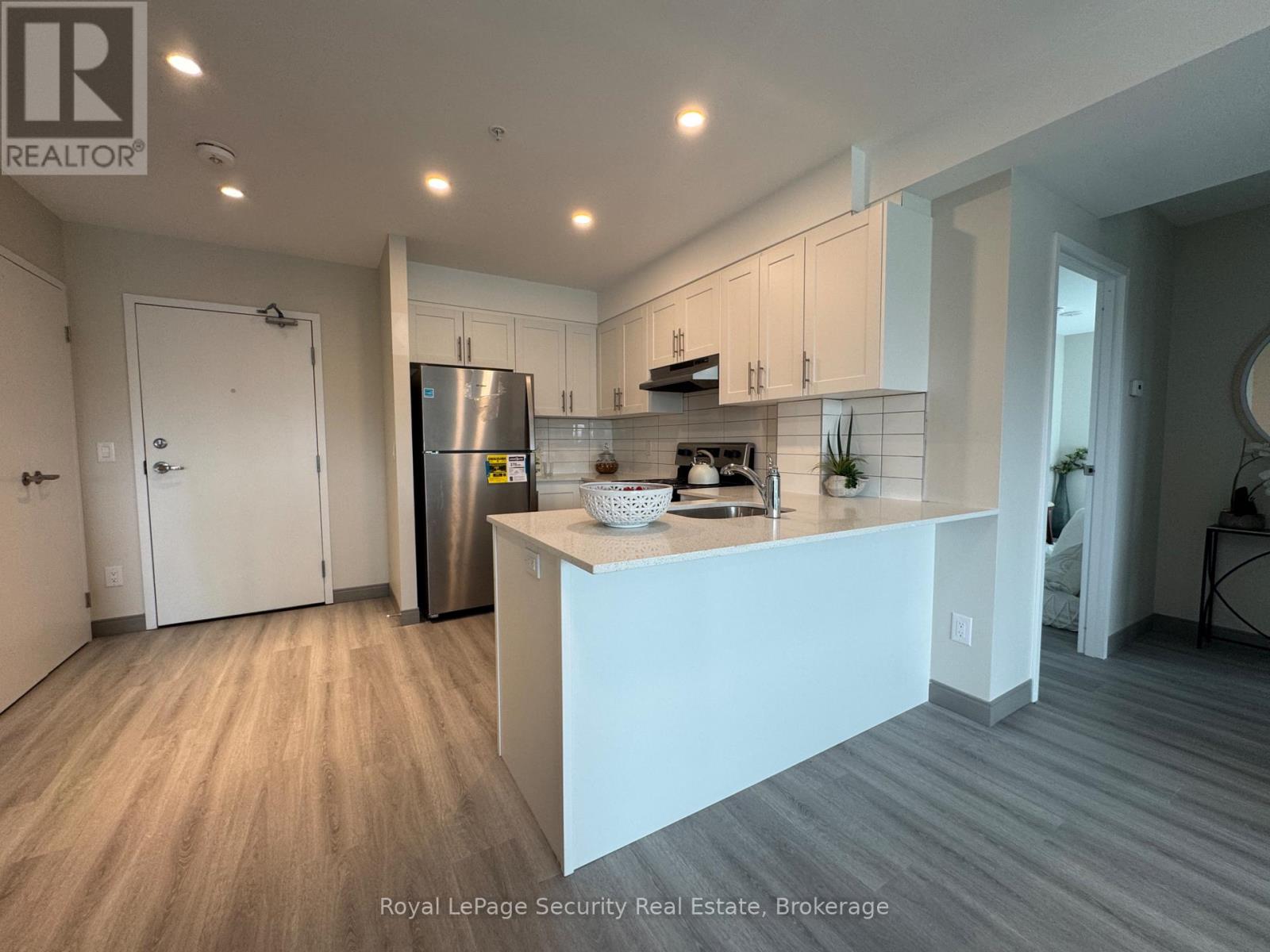 514 - 1015 INNISFIL BEACH ROAD