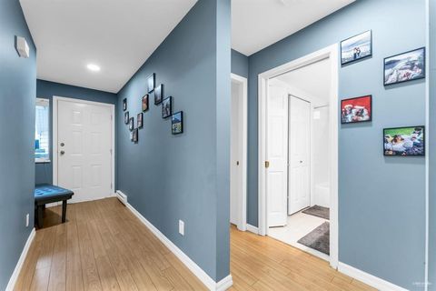 104 9310 KING GEORGE BOULEVARD Surrey BC V3V5W3