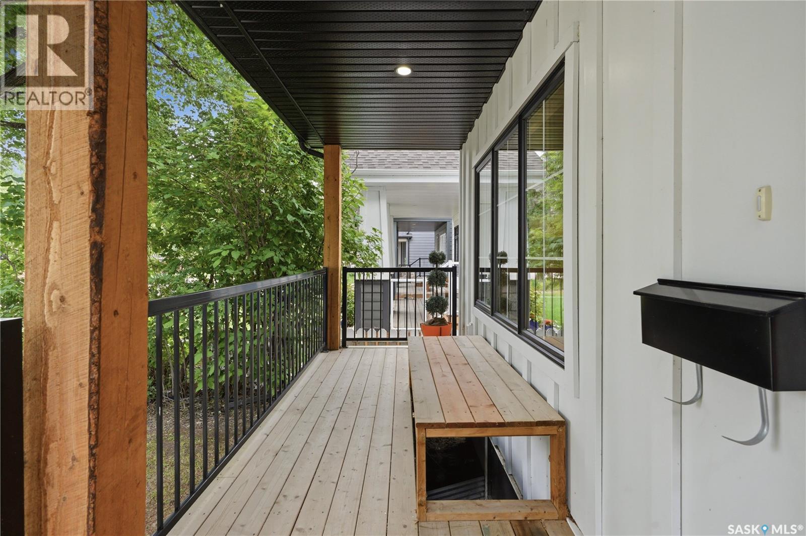 825 Osborne STREET