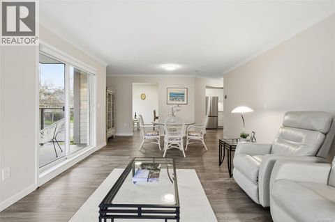 301 1121 Oscar St Victoria BC V8V2X3