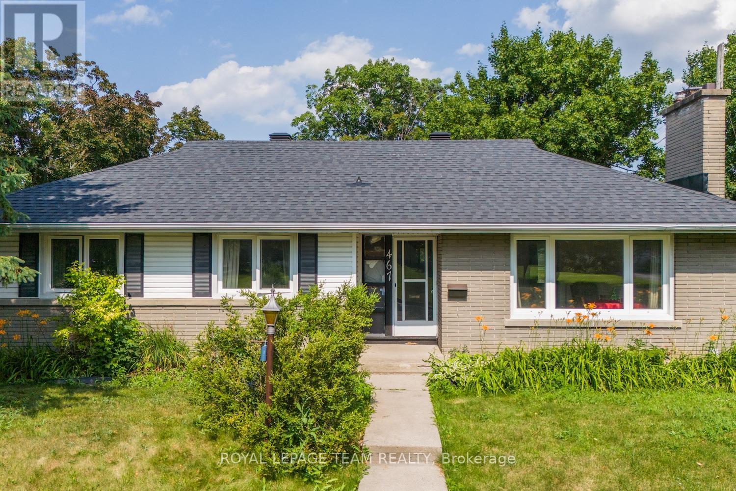 467-469 BRAYDON AVENUE