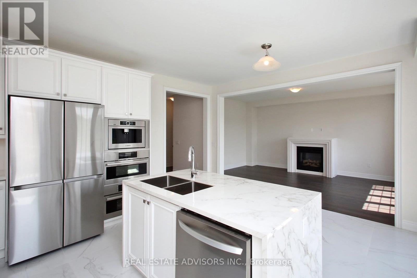 289 BEN SINCLAIR AVENUE