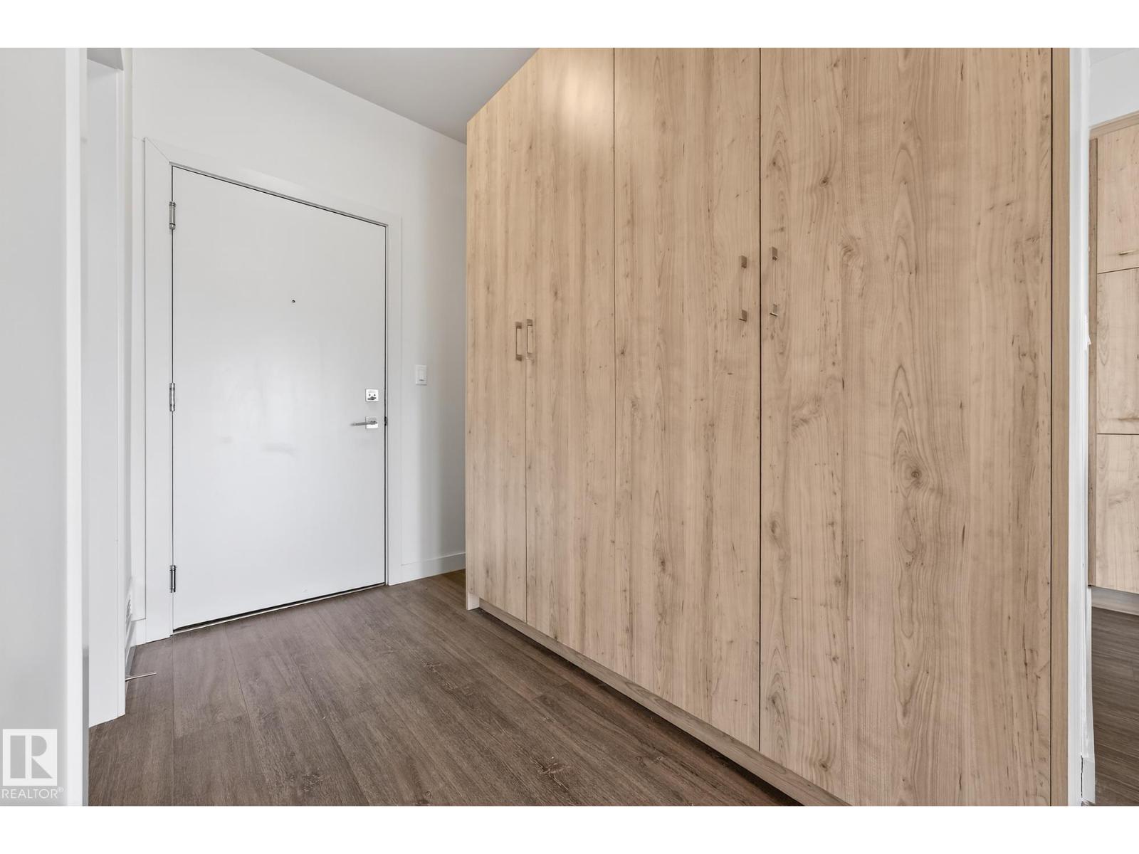 #304 10837 83 AV NW