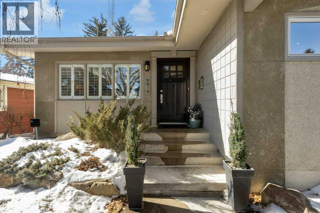 6019 Lakeview Drive SW