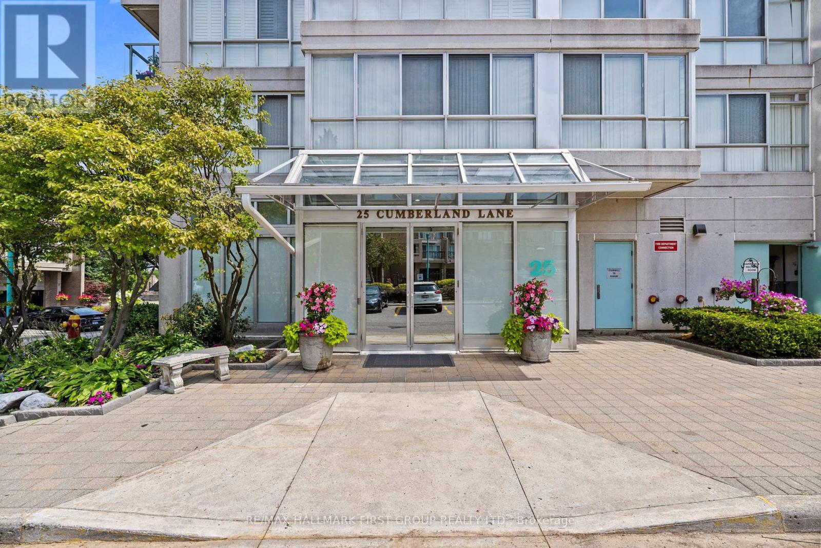 701 - 25 CUMBERLAND LANE